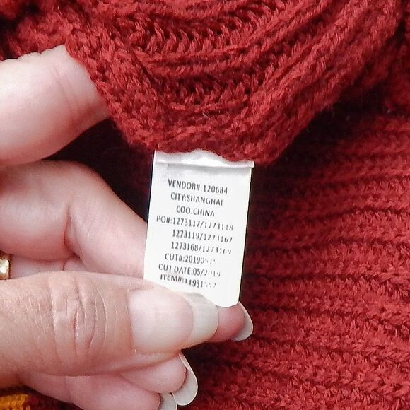 Harry Potter Knit Red Long Sleeve Pullover Hoodie V-Neck Gryffindor House Small - Picture 7 of 10